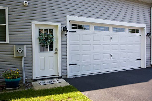 24/7 Emergency Garage Door Panel Replacement experts in Hamburg, PA